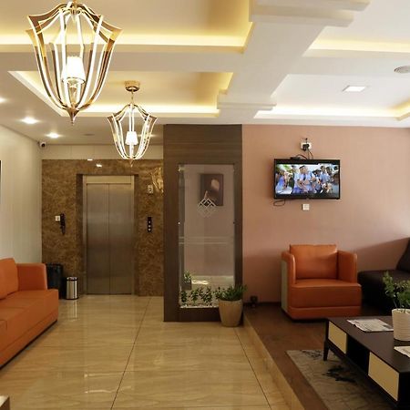 Esquina Residency Hotel Kochi Exterior photo