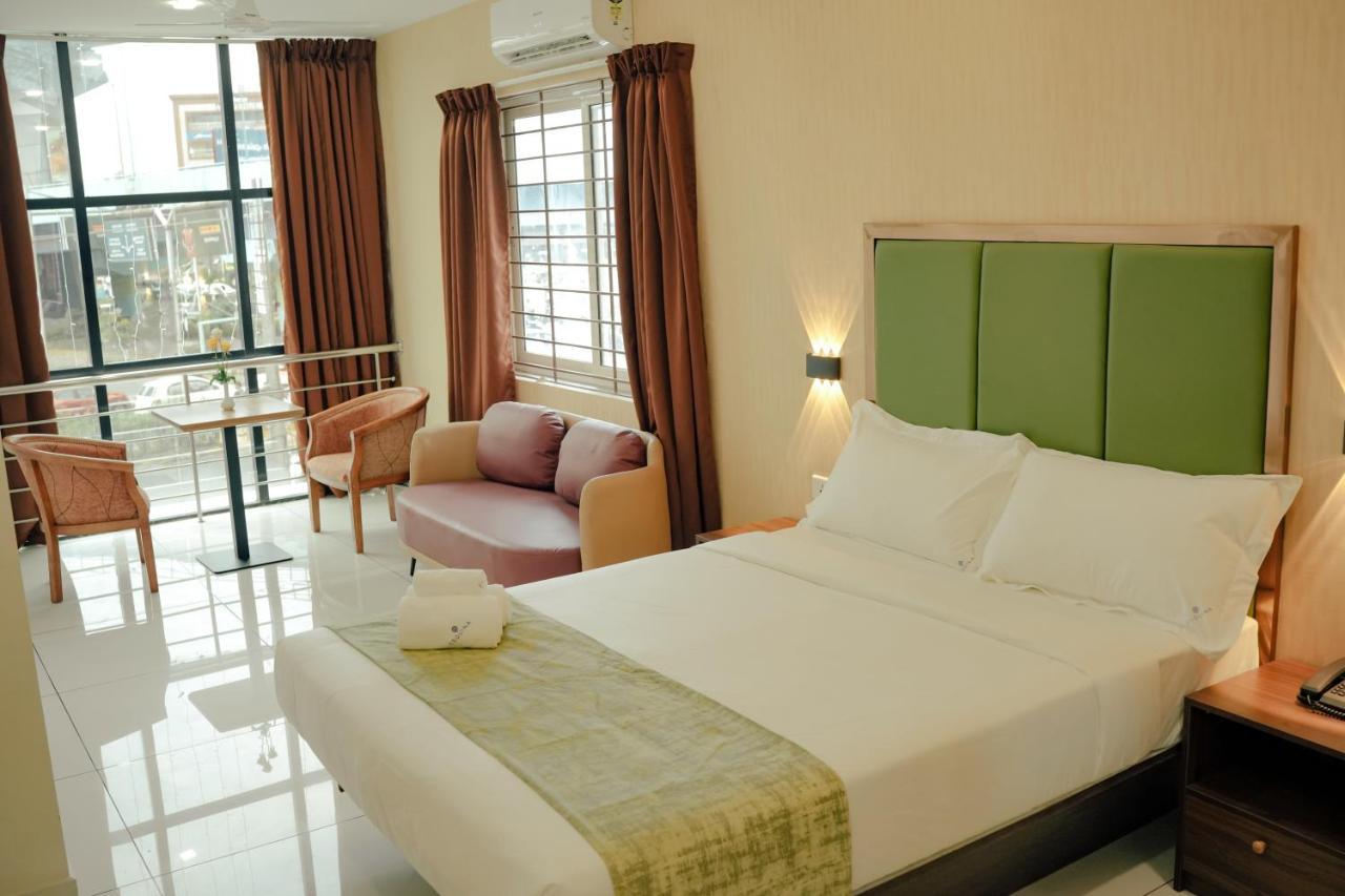 Esquina Residency Hotel Kochi Exterior photo