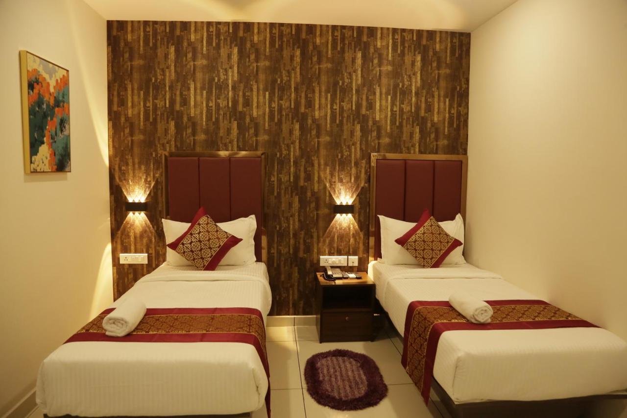 Esquina Residency Hotel Kochi Exterior photo